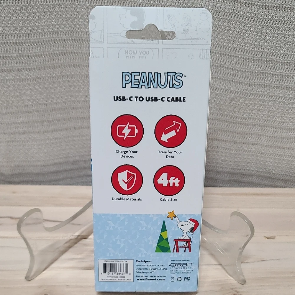 Peanuts Dual End USB-C Cable w Snoopy Holiday Design Christmas Cell Charger NWT